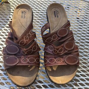 Clarks Women's Tan Leather Sandals